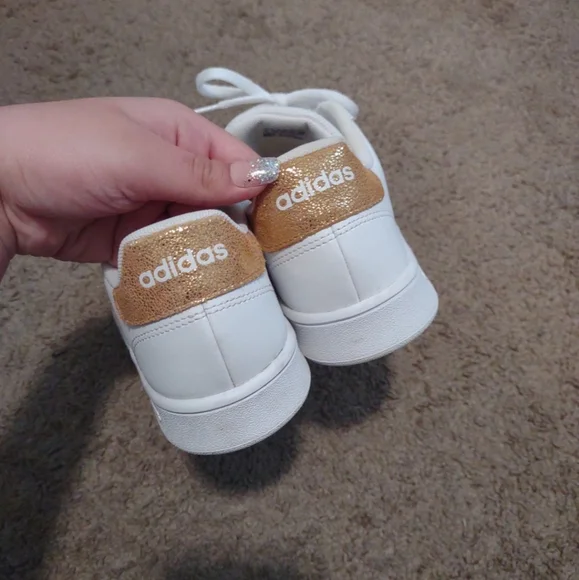 Adidas shoes - Picture 3 of 3